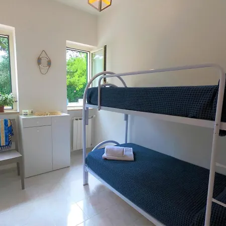 Semesterbostad Dorata *